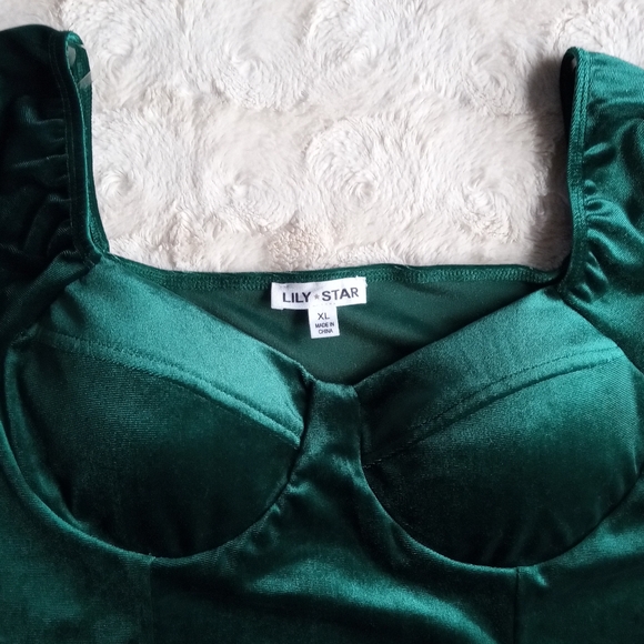 LILY STAR Emerald Velvet Crop Long Sleeve Top - Picture 2 of 9